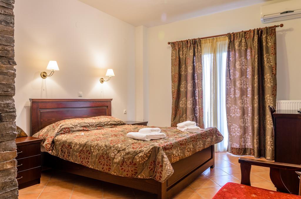 Hotel Athina Káto Loutrákion Extérieur photo